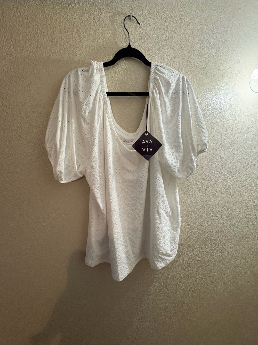 Ava & Viv White Eyelet Puff Sleeve Blouse